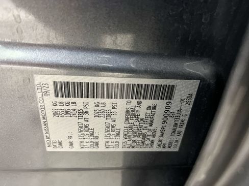 Used 2023 Nissan Rogue S FWD image 26