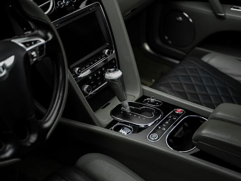 Used 2017 Bentley Flying Spur S V8 AWD/4WD image 57