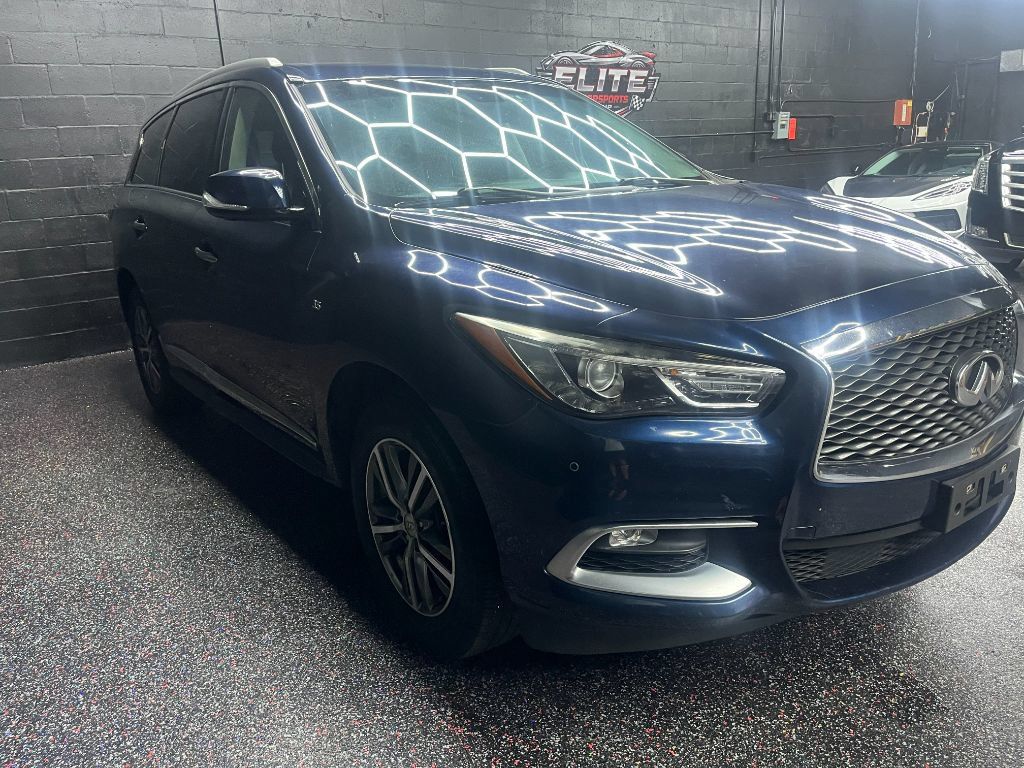 Used 2016 INFINITI QX60 Luxe w/ Premium Plus Package AWD/4WD image 3