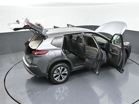 Used 2023 Nissan Rogue SV image 50