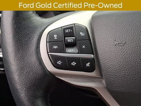 Certified 2022 Ford Explorer XLT w/ Equipment Group 202A AWD/4WD image 25