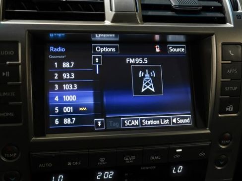 Used 2014 Lexus GX 460 AWD/4WD image 32