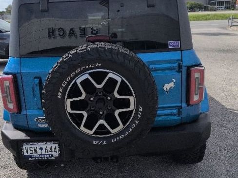 Used 2021 Ford Bronco Outer Banks AWD/4WD image 6