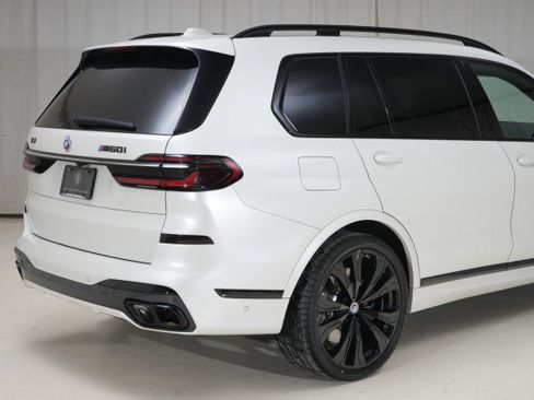 Used 2023 BMW X7 M60i w/ Executive Package image 20