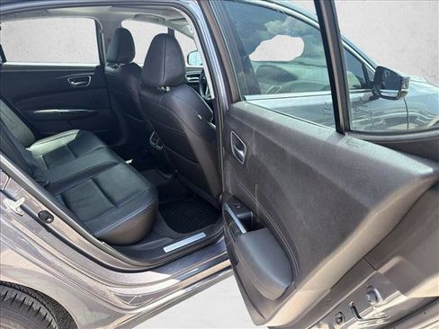 Used 2018 Acura TLX w/ Technology Package FWD image 19