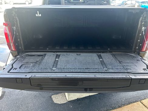 Used 2025 Ford F150 Raptor AWD/4WD image 27