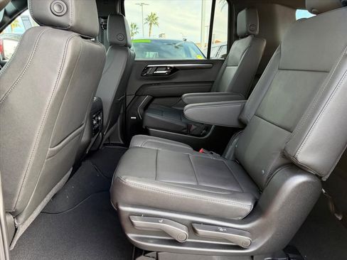 New 2026 Chevrolet Suburban LT w/ Comfort Package image 7