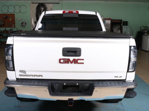 Used 2017 GMC Sierra 1500 SLE w/ SLE Value Package image 15
