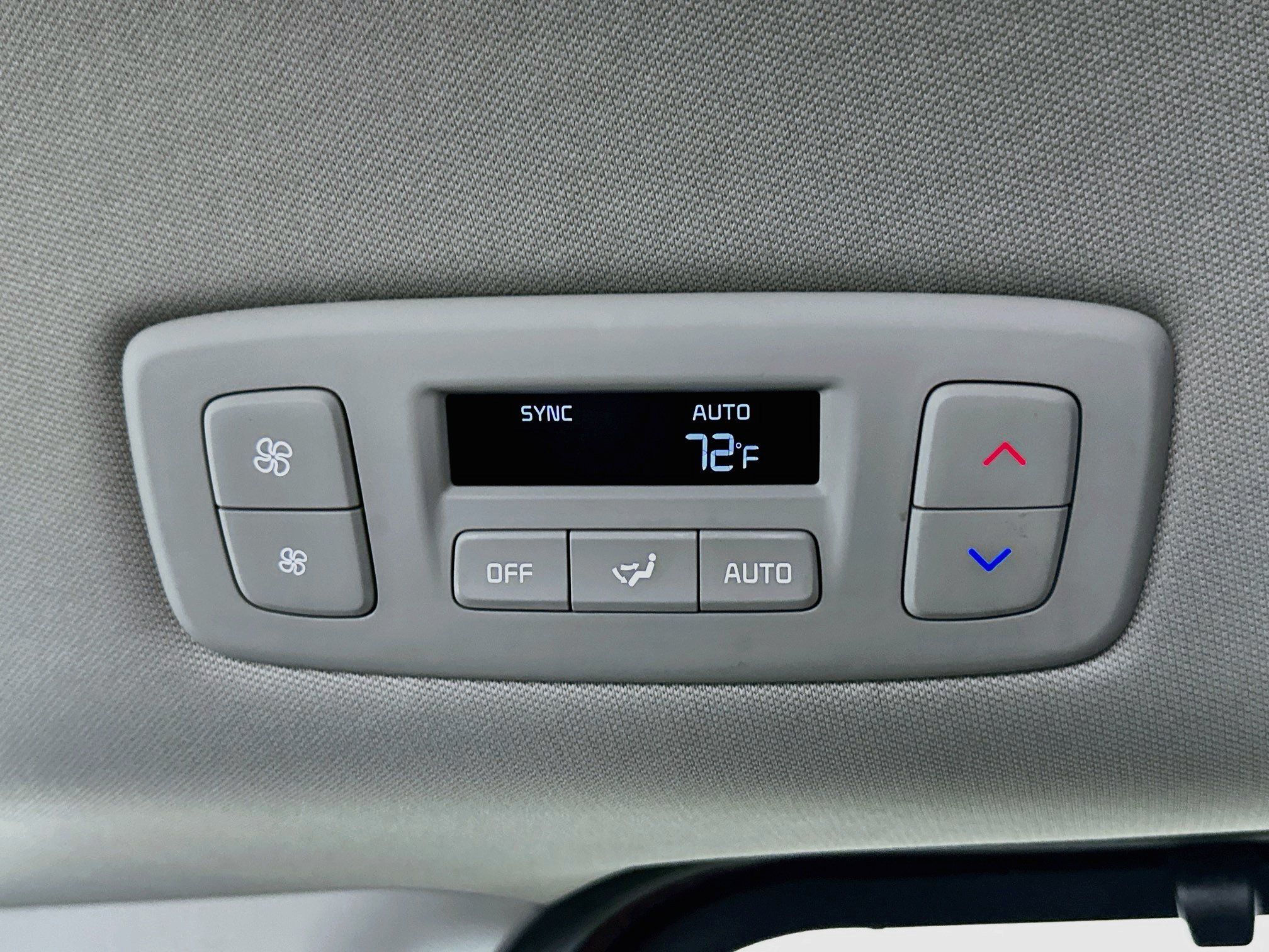 Used 2022 Kia Carnival SX FWD image 26