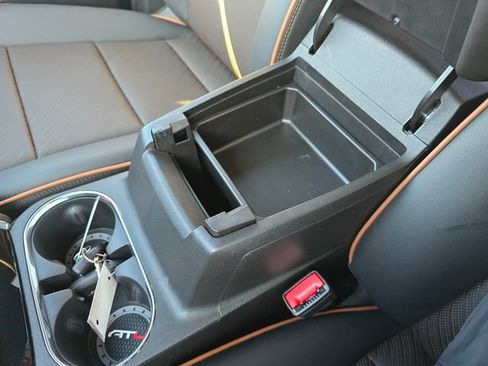 Used 2024 GMC Canyon AT4 w/ AT4 Premium Package image 18