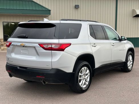 Used 2021 Chevrolet Traverse LT AWD/4WD image 6
