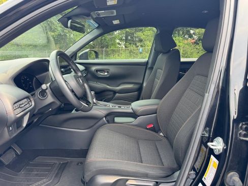 Certified 2024 Honda HR-V Sport image 18