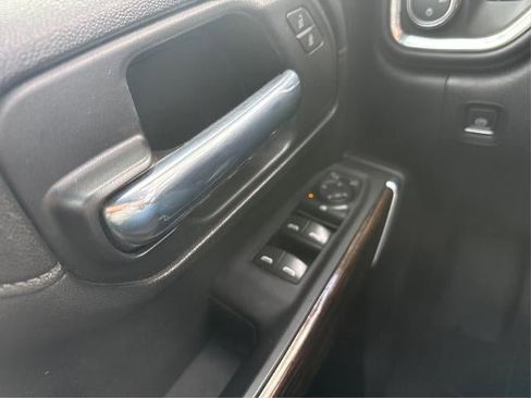 Certified 2023 GMC Sierra 2500 SLE w/ SLE Value Package; image 18