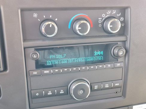 New 2025 Chevrolet Express 3500 w/ Power Convenience Package image 24