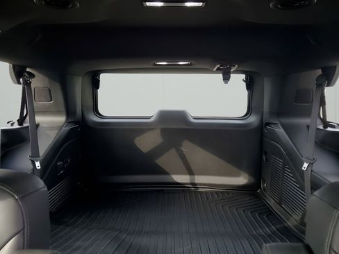 Used 2024 Chevrolet Tahoe Z71 w/ Z71 Off-Road Package image 25