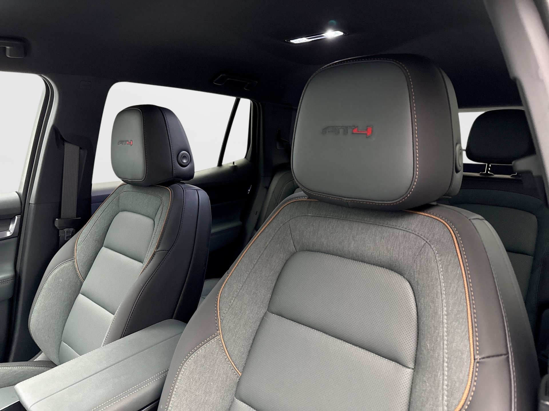 Used 2026 GMC Terrain AT4 AWD/4WD image 11