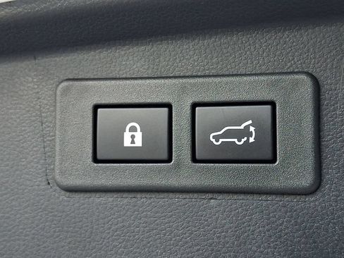 Certified 2025 Subaru Outback Limited AWD/4WD image 30