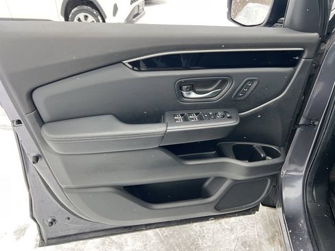 Used 2024 Honda Pilot Touring image 21