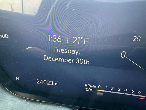 Used 2024 Buick Envision Preferred image 5