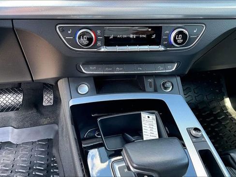 Used 2024 Audi Q5 2.0T Premium Plus AWD/4WD image 26