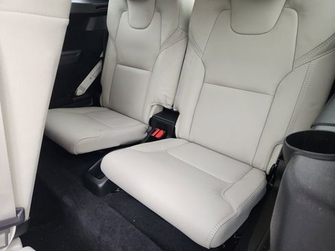 Used 2025 Volvo XC90 T8 Ultra w/ Protection Package Premier image 30