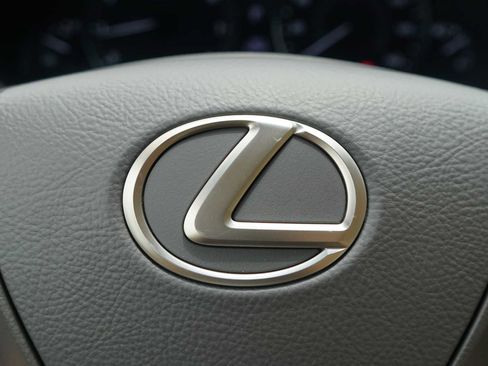 Used 2017 Lexus LS 460 w/ Comfort Package RWD image 13