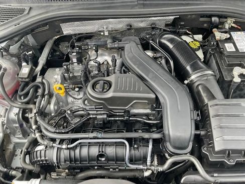 Used 2024 Volkswagen Jetta SE FWD image 21