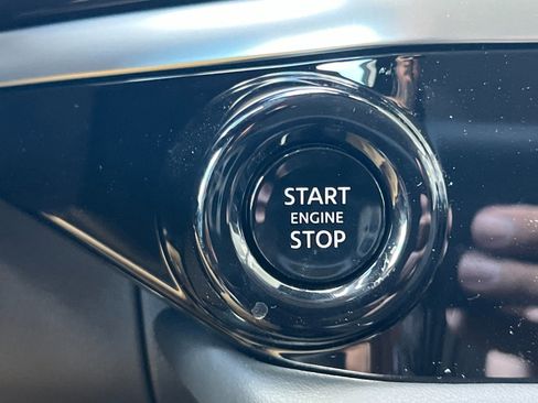 New 2026 Nissan Pathfinder SL image 22