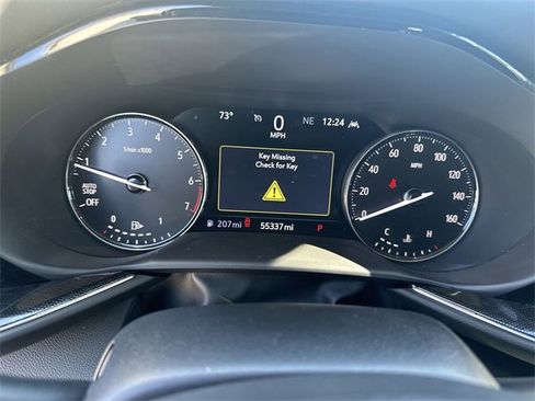 Used 2023 Buick Envision Essence image 10