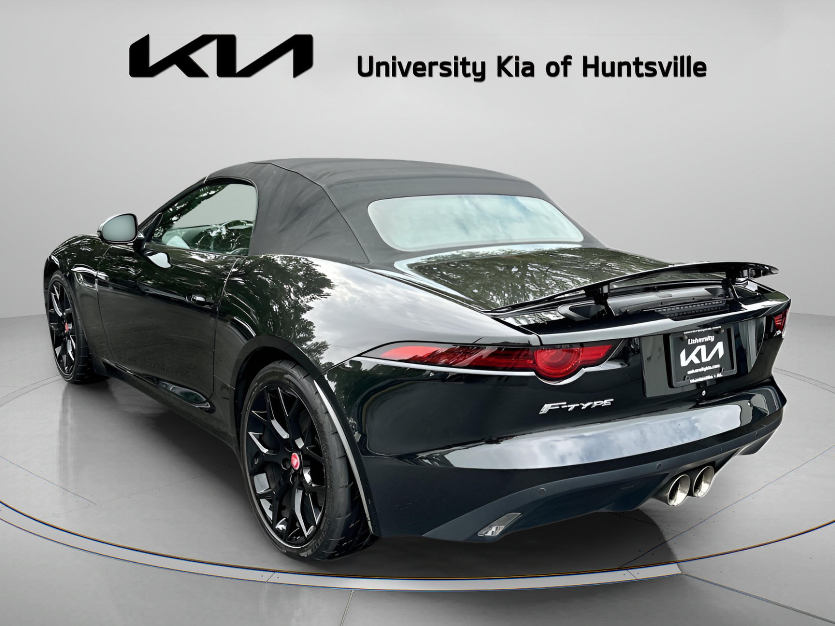 Used 2018 Jaguar F-TYPE Convertible RWD image 6