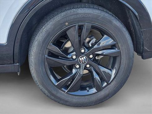 Certified 2024 Buick Encore GX Sport Touring FWD image 27