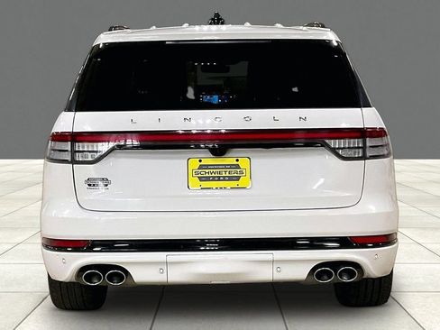 Used 2025 Lincoln Aviator Reserve w/ Jet Appearance Package AWD/4WD image 4