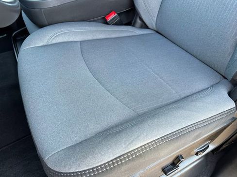 Used 2024 RAM 3500 Big Horn image 21