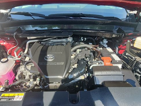 Used 2024 Toyota Grand Highlander AWD image 11
