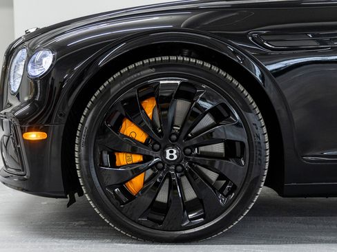 New 2025 Bentley Flying Spur Plug-In Hybrid image 15