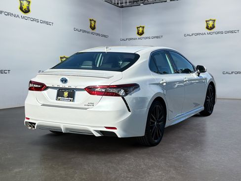 Used 2022 Toyota Camry XSE image 5