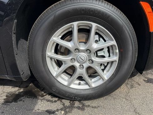 New 2026 Chrysler Pacifica Select FWD image 61