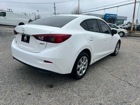 Used 2018 MAZDA MAZDA3 Sport image 23