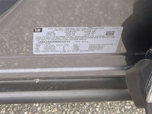 Certified 2022 Buick Envision Essence w/ Technology Package I image 37