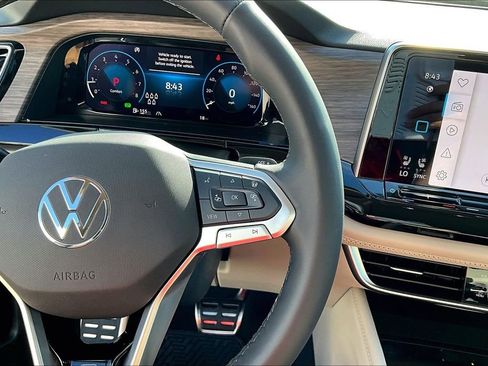 New 2026 Volkswagen Atlas SEL Premium R-Line AWD/4WD image 25
