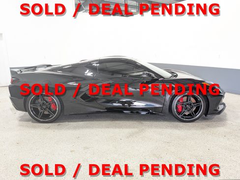 Used 2023 Chevrolet Corvette 3LT Preferred Pkg Z51 Performa image 2