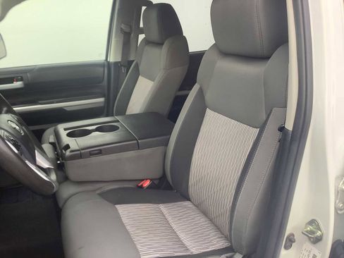 Used 2015 Toyota Tundra SR5 image 12