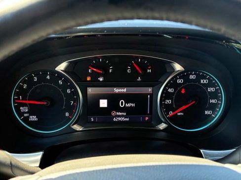 Used 2023 Chevrolet Traverse RS AWD/4WD image 18