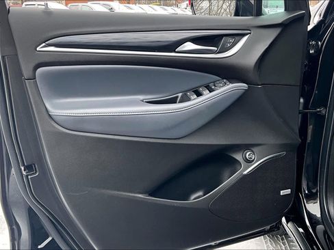 Used 2023 Buick Enclave Essence w/ Experience Buick Package image 9