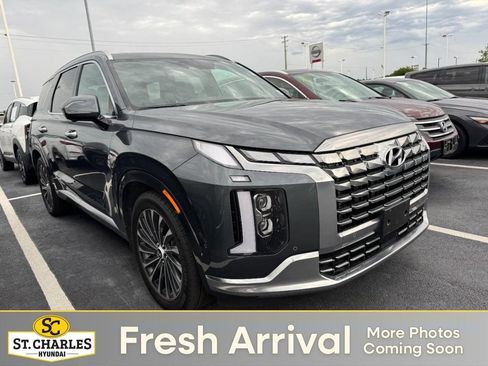 Used 2023 Hyundai Palisade Calligraphy w/ Cargo Package AWD/4WD image 1