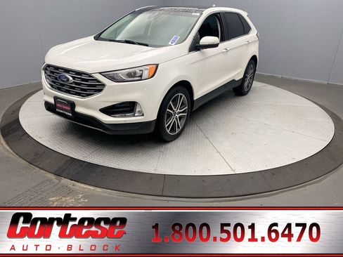 Used 2020 Ford Edge Titanium w/ Class II Trailer Tow Package AWD/4WD image 1
