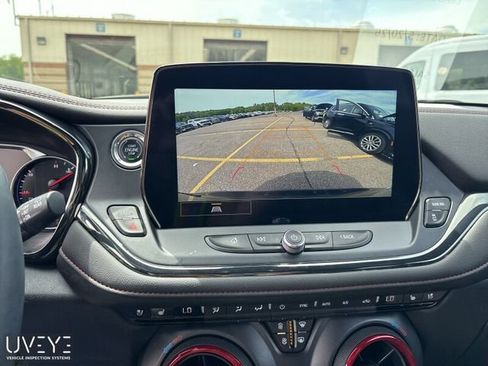 Used 2024 Chevrolet Blazer RS w/ Enhanced Convenience Package FWD image 7