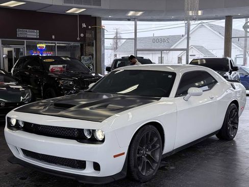 Used 2021 Dodge Challenger R/T Scat Pack w/ Plus Package image 2