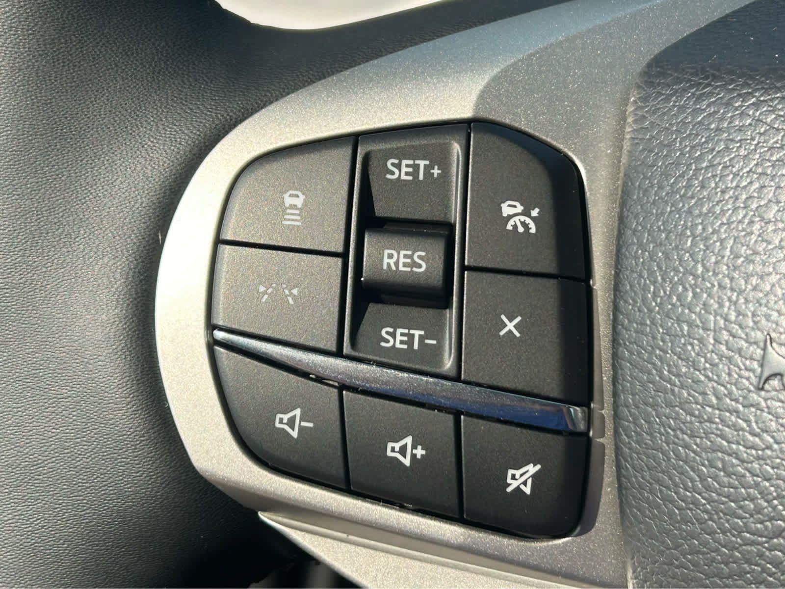 New 2026 Ford Explorer Active w/ Active Comfort Package AWD/4WD image 23