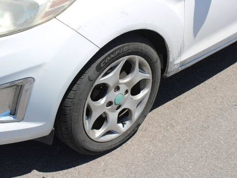 Used 2011 Ford Fiesta SES w/ 301A Rapid Spec Order Code FWD image 11